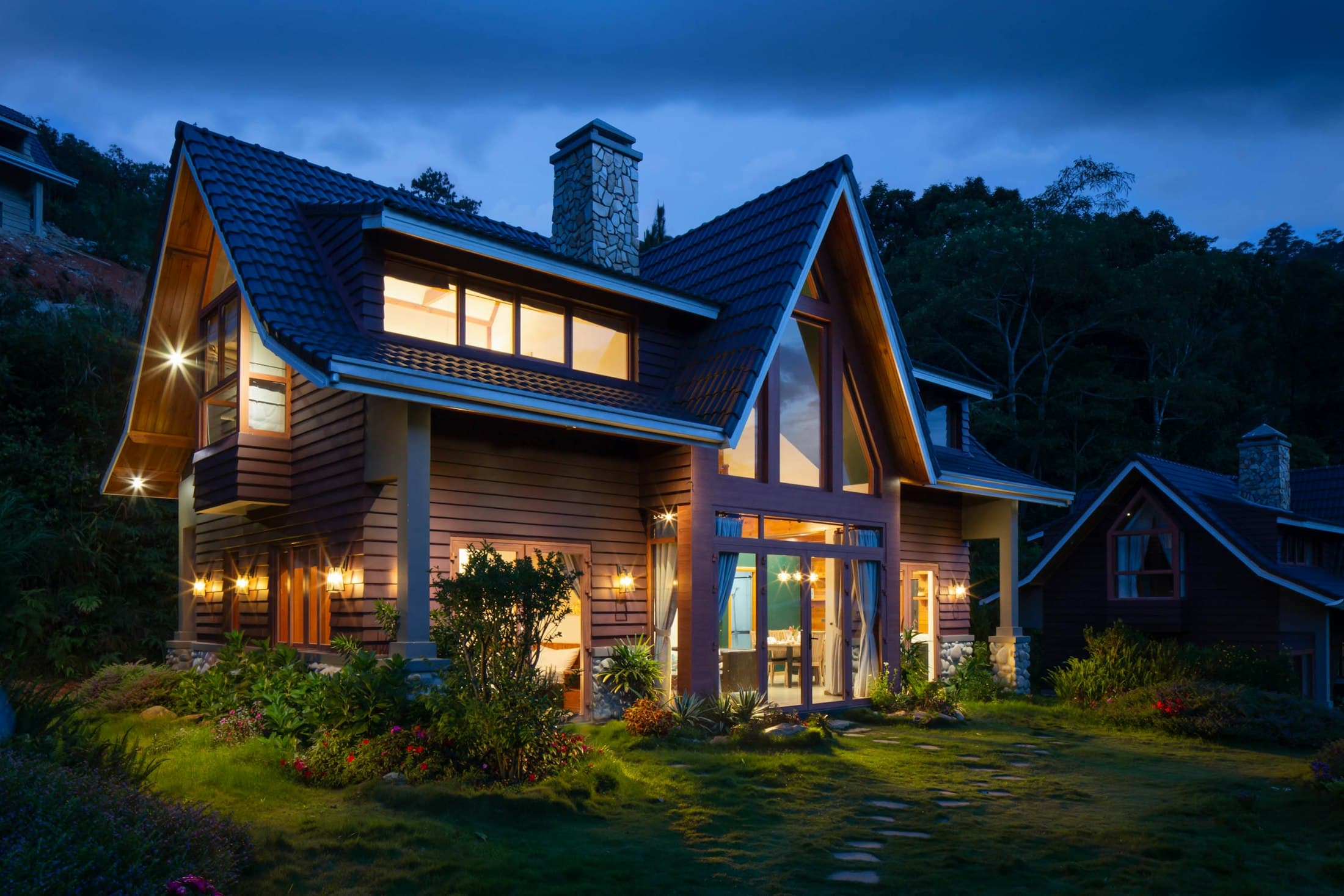 A contemporary EverGreen residence at dusk